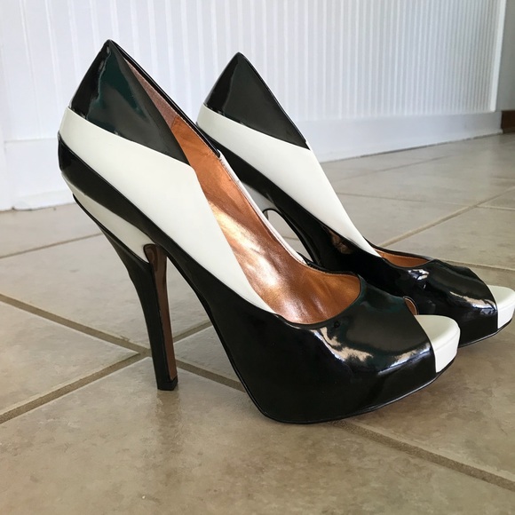 BCBGeneration Pumps - Picture 1 of 7